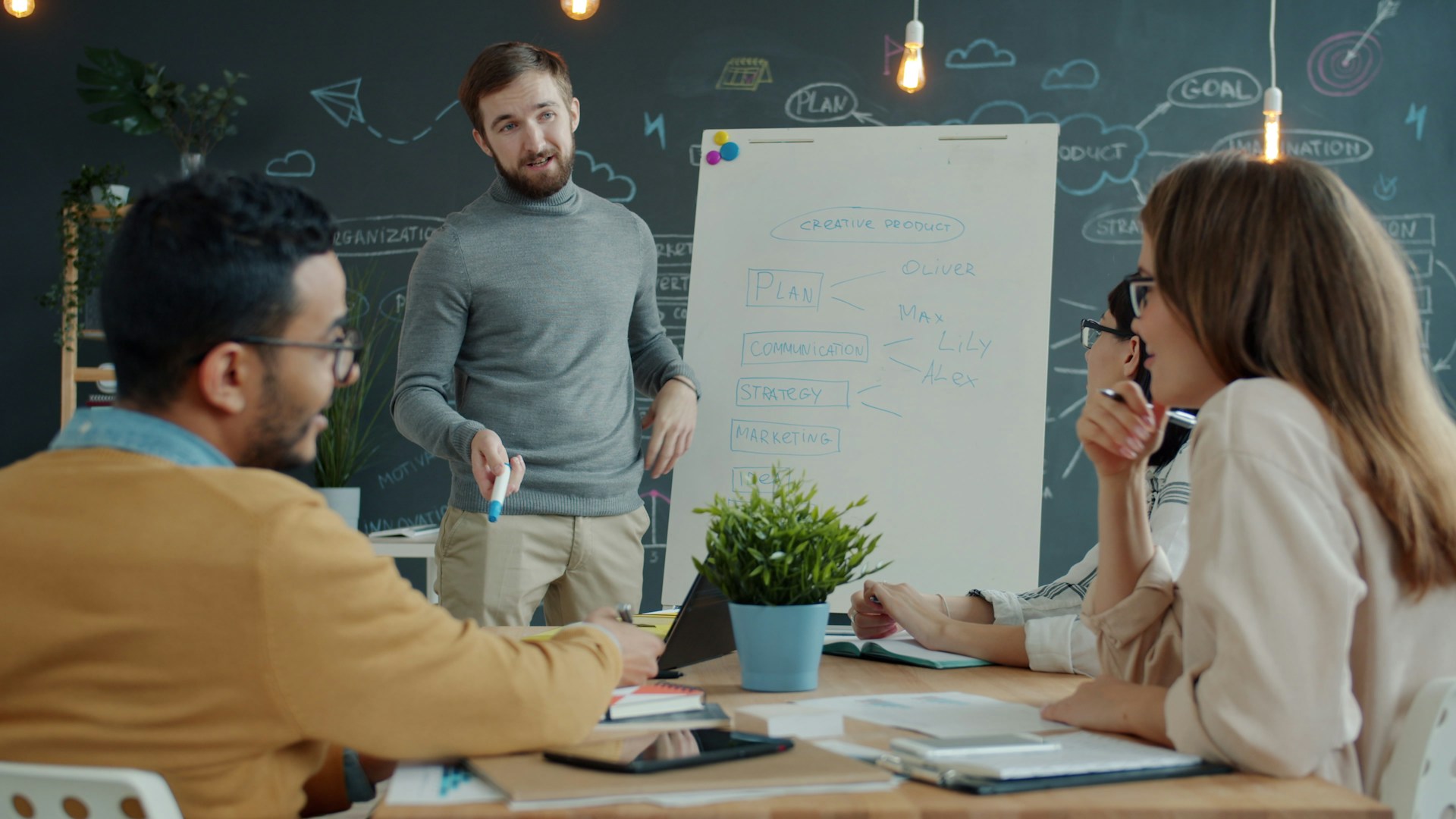 Financial Storytelling in Investor Marketing